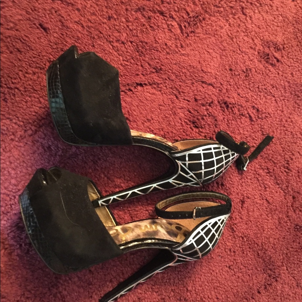 NWOT Sam Edelman suede and silver platform